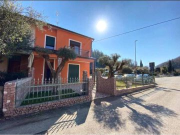 Venetien – Neuwertiges, sehr charmantes Haus in den Euganeischen Hügeln! Ruhige, zentrale Lage!, 35030 Galzignano Terme (Italien), Doppelhaushälfte