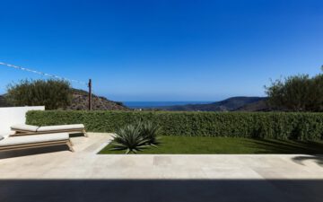 Sardinien / Nahe Budoni – Modernisiertes, zeitgemäßes Anwesen mit wunderbarem Meerblick!, 08020 Budoni (Italien), Einfamilienhaus