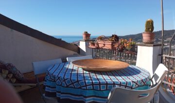 Ligurien – Tolles Stadthaus mit Dachterrasse und Meerblick – Komplett saniert und nur 6KM zur Küste!, 18011 Castellaro (Italien), Stadthaus