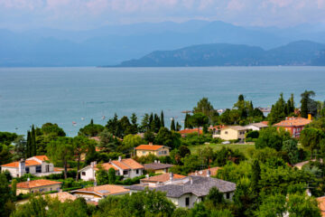 Gardasee/Castelnuovo – Bezug kurzfristig – Mediterrane Neubau Häuser – Top-Energietechnik!, 37014 Castelnuovo Del Garda (Italien), Doppelhaushälfte